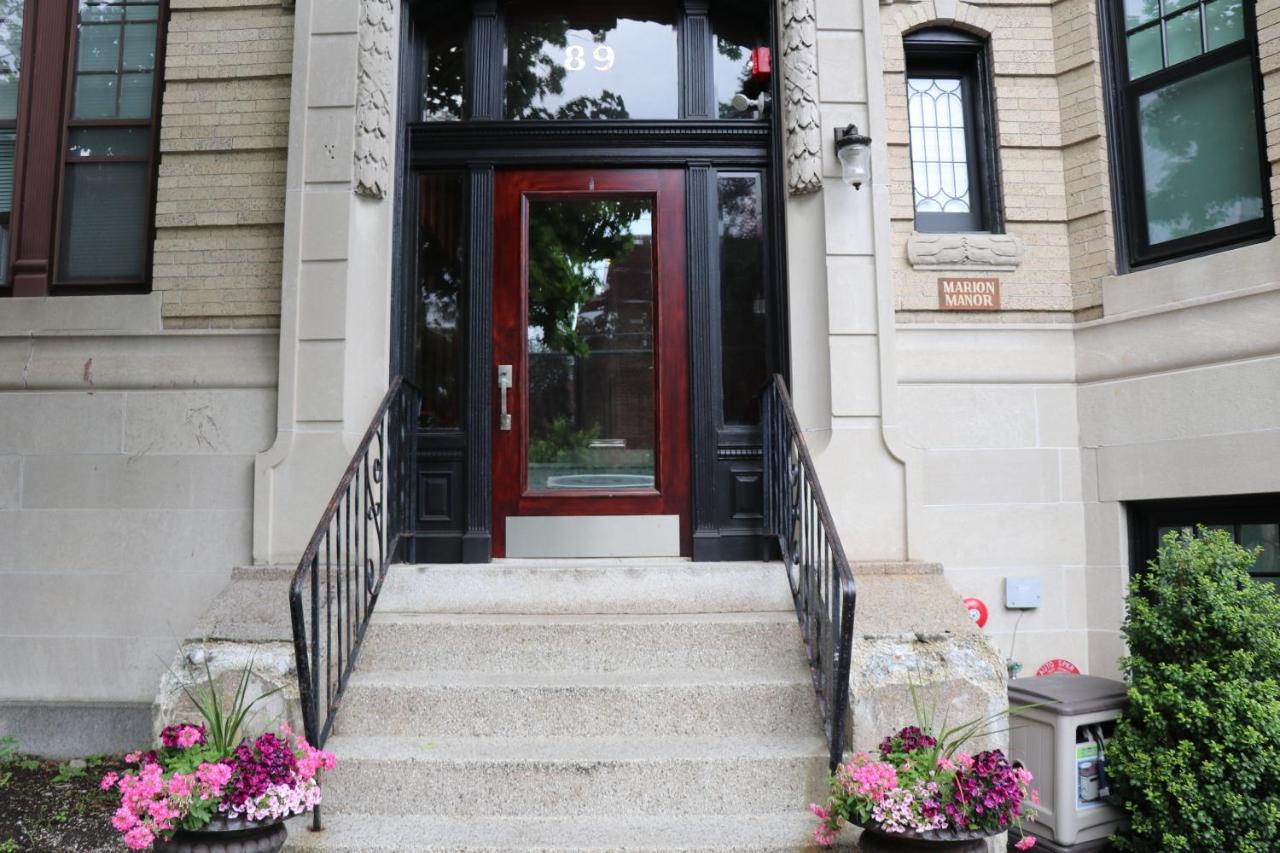 A Stylish Stay W/ A Queen Bed, Heated Floors.. #14 Brookline Kültér fotó