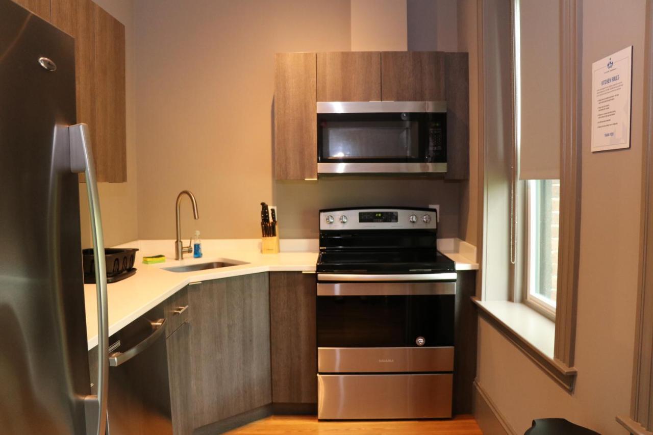 A Stylish Stay W/ A Queen Bed, Heated Floors.. #14 Brookline Kültér fotó