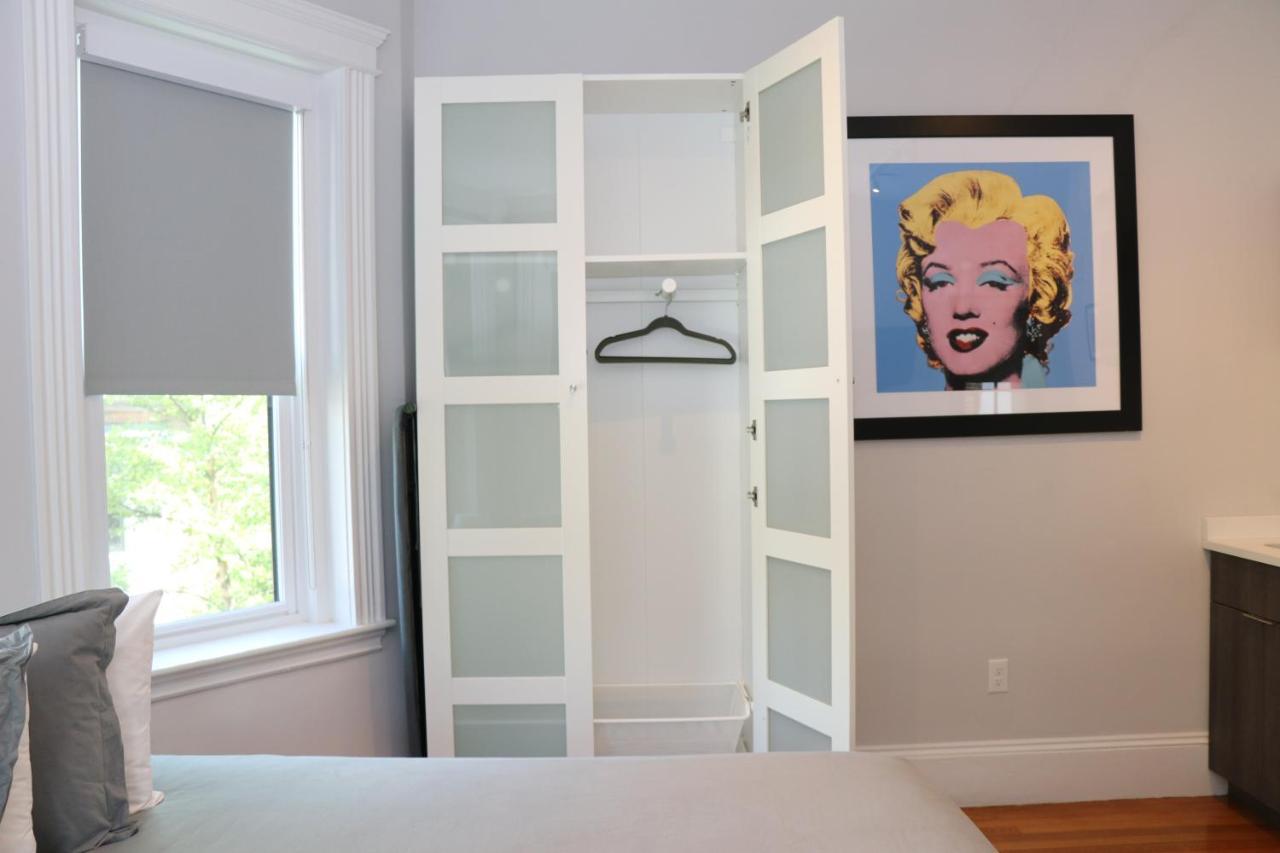 A Stylish Stay W/ A Queen Bed, Heated Floors.. #14 Brookline Kültér fotó